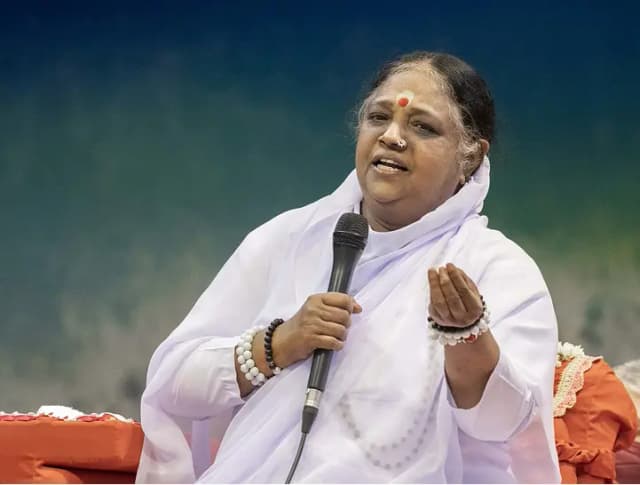 amma-bg.webp