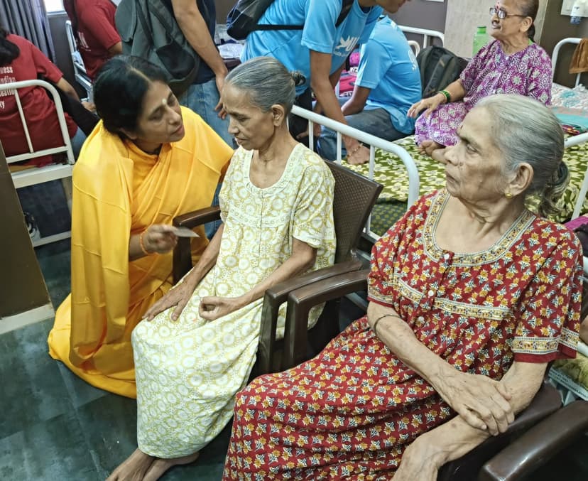 AYUDH Mumbai Old Age Home photo
